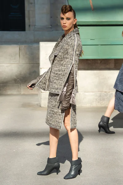 Look 8
